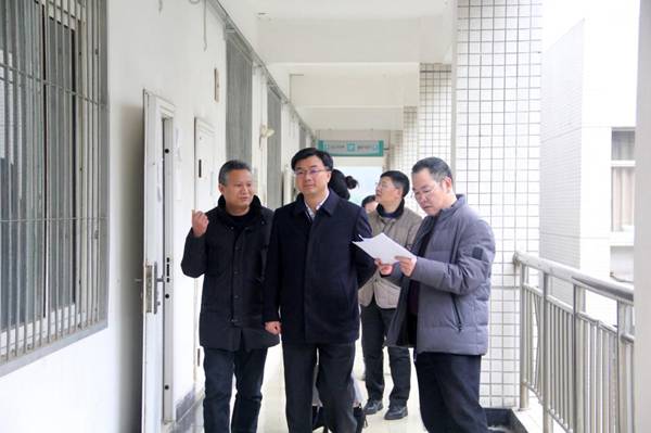 http://www.jcut.edu.cn/__local/6/81/71/6679F64478D076AA82207EC78E6_B5FEFA05_15192.jpg